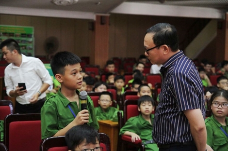  Chiến sỹ nhí hào hứng tham gia chuyên đề “Phòng chống bắt cóc và xâm hại trẻ em" 